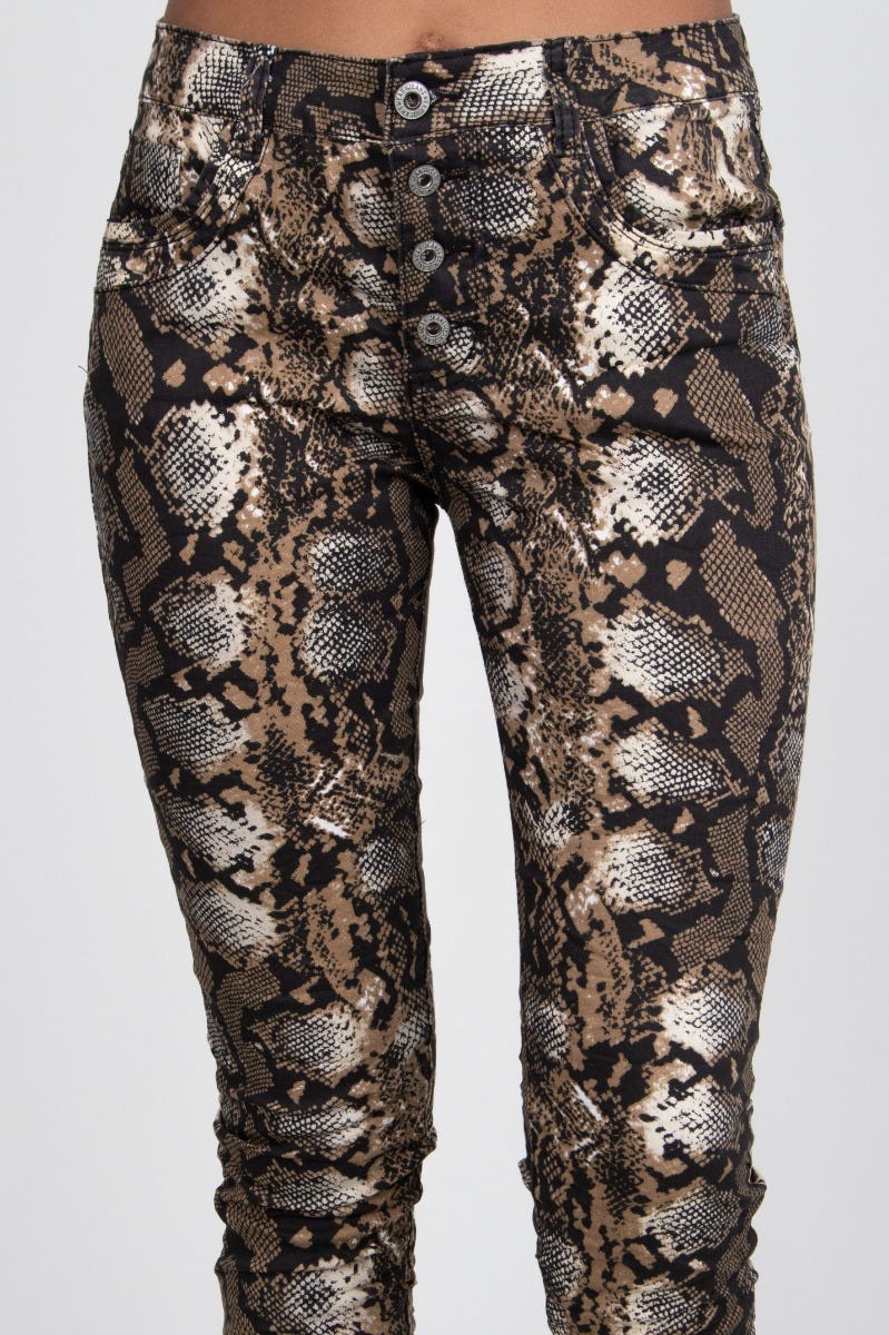 Jeans m. snakeprint , brun