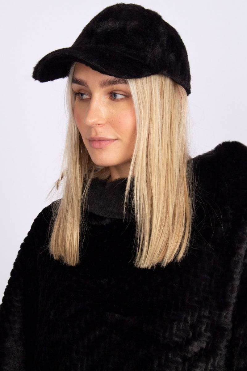 Faux fur cap Sort