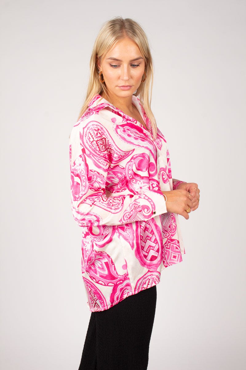 Bluse m. krave i paisley print  Pink