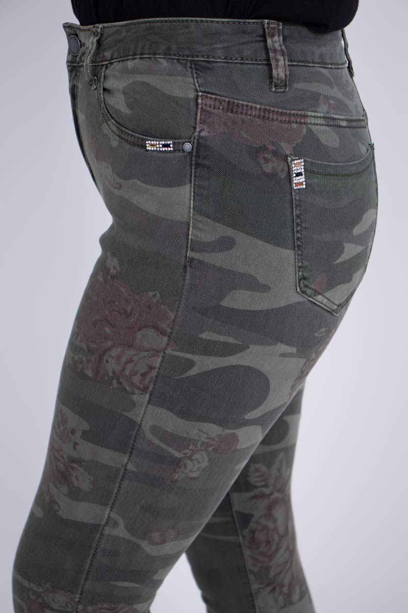 Jeans m. blomsterprint Khaki