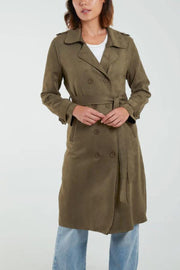 Trenchcoat i imiteret ruskind Khaki