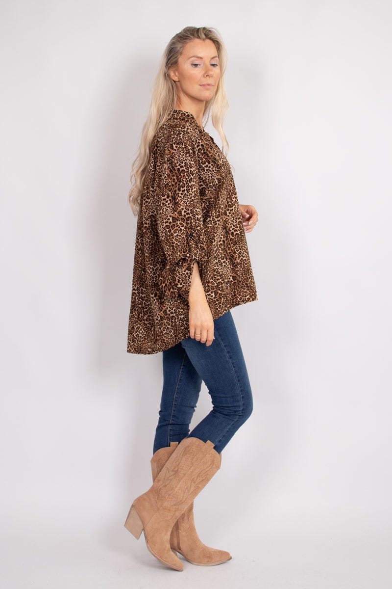 Adeline bluse m. leoprint Brun