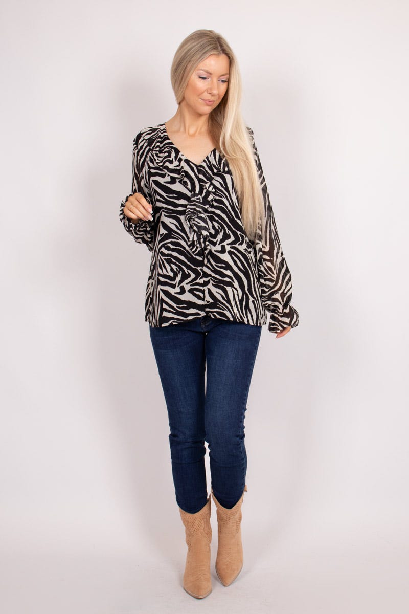 Flæsebluse m. zebraprint Sort