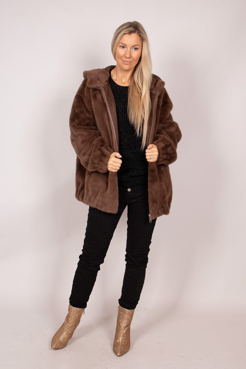 Faux fur jakke m. hætte Brun