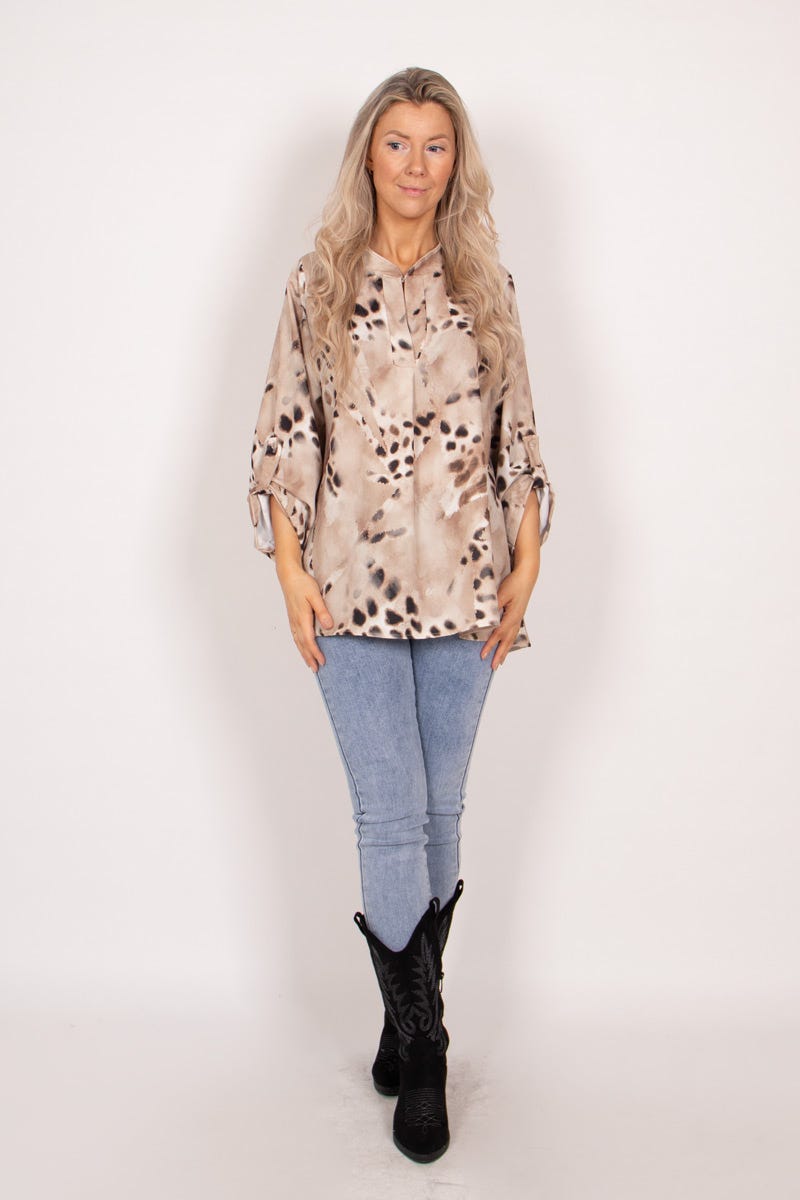 Adeline bluse m. leopardprint Beige