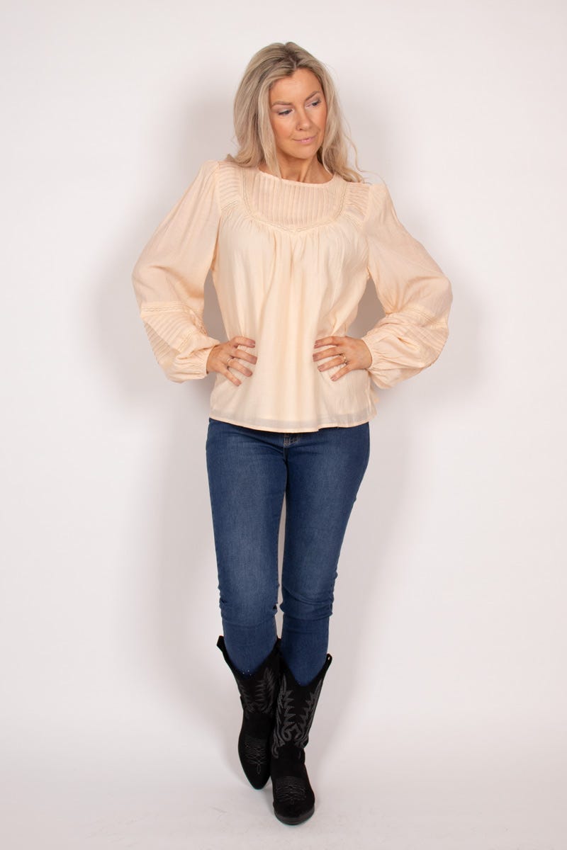 Bluse m. blondedetaljer Beige