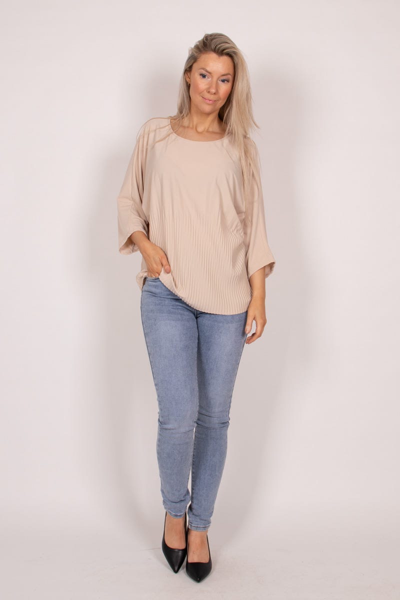 Bluse m. batwing og plissé Beige