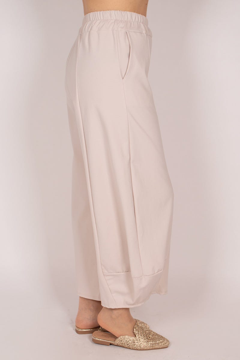 Wide-legged pants Beige