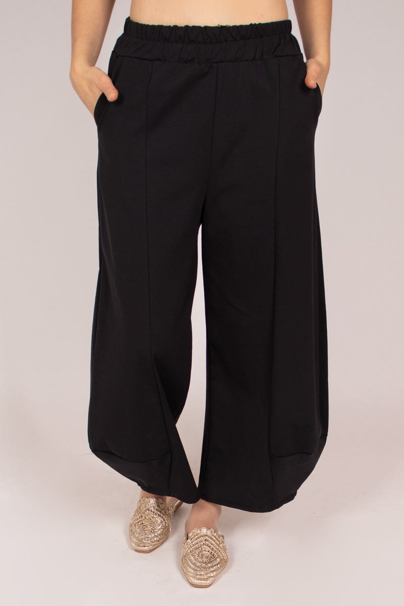 Wide-legged pants Sort