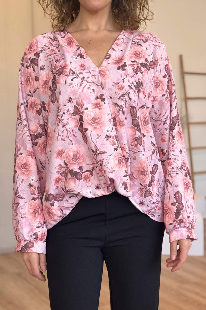 Crossover bluse m. blomster Rosa