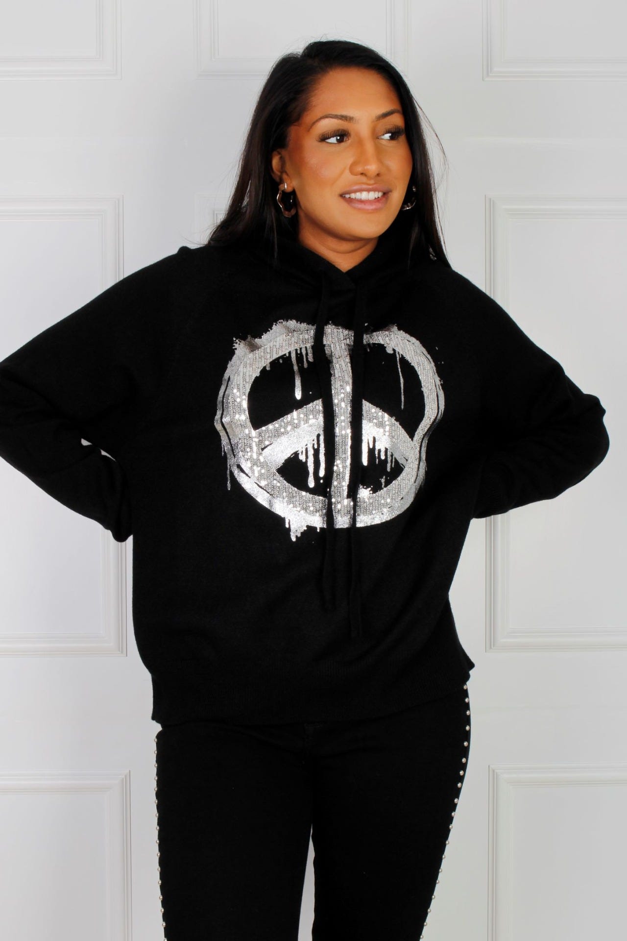 Dana hoodie m. peace, sort