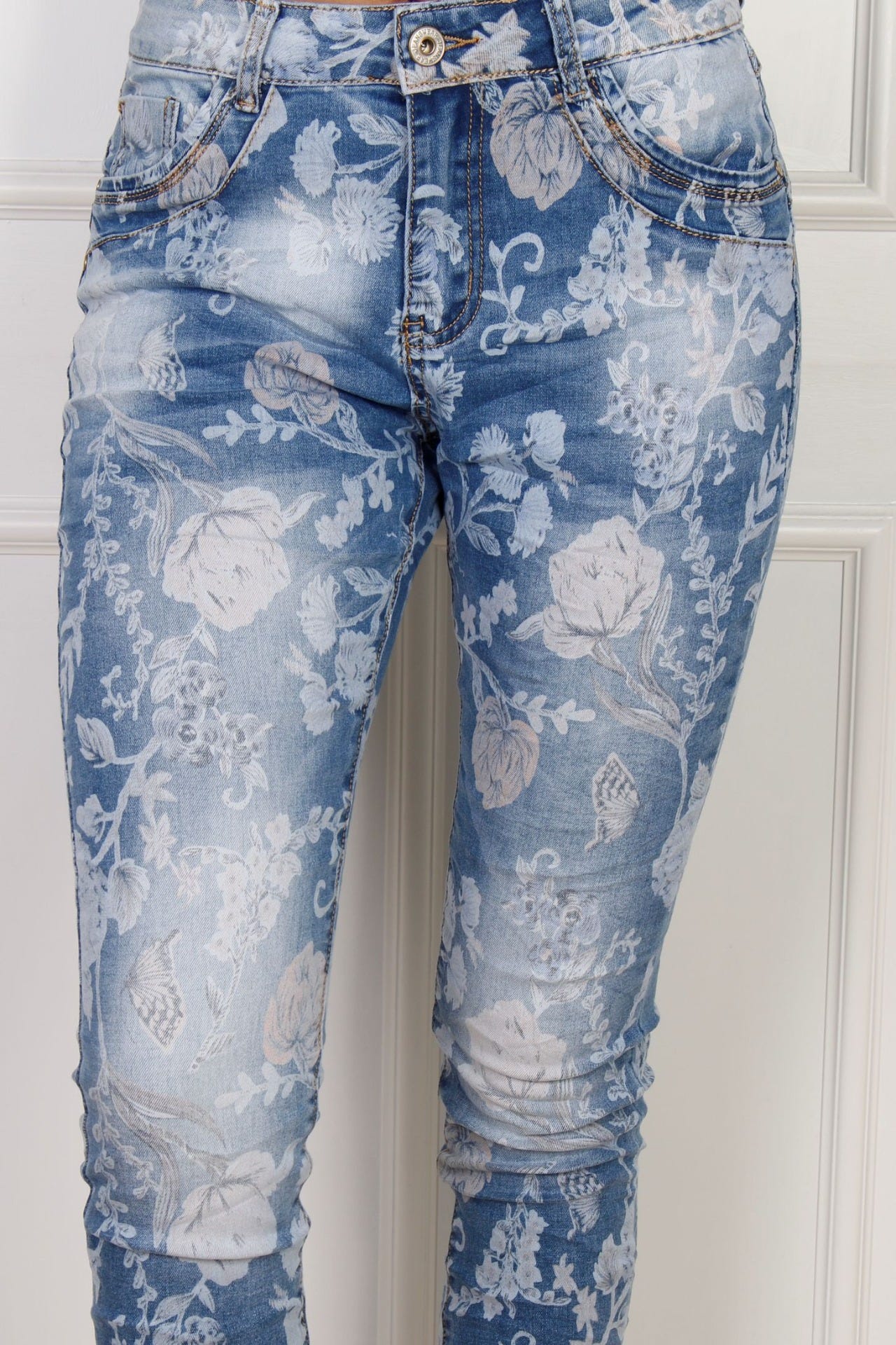 Baggy jeans m. blomstermønster, denim