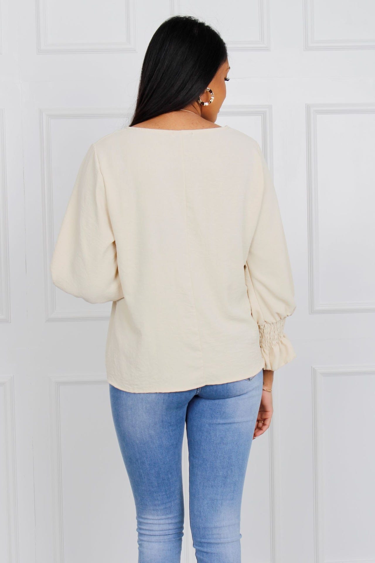 Bluse med smock ærmer, beige