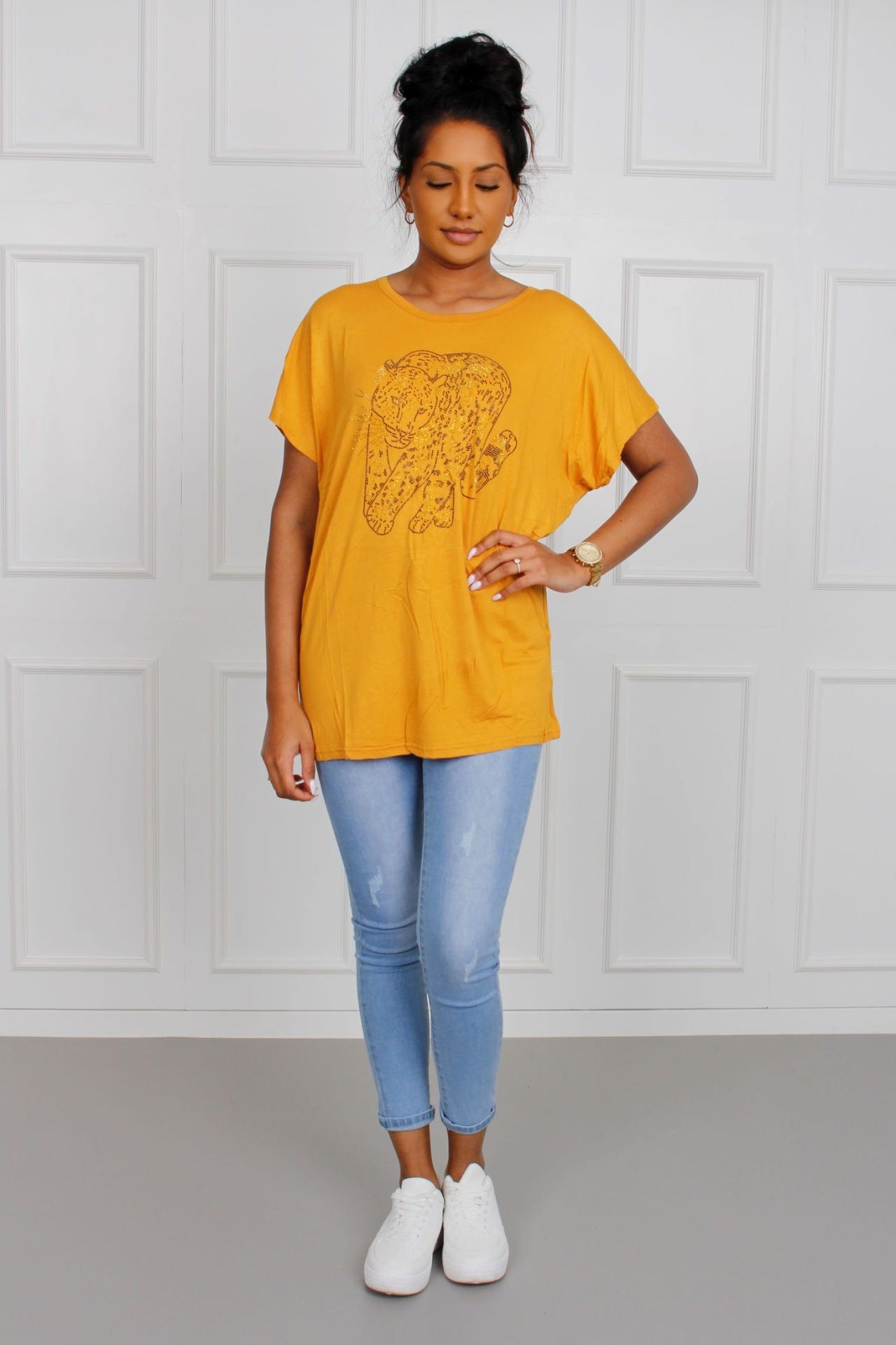 T-shirt med gepardmotiv, mustard