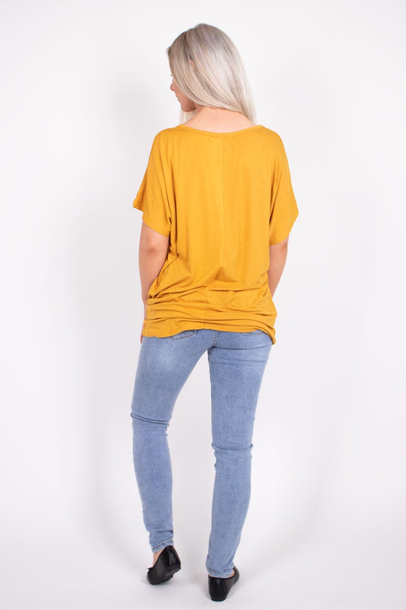 T-shirt m. påfugl glimmer motiv Mustard