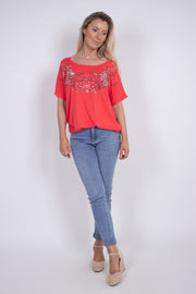 T-shirt m. sommerfugle og blomster motiv Coral