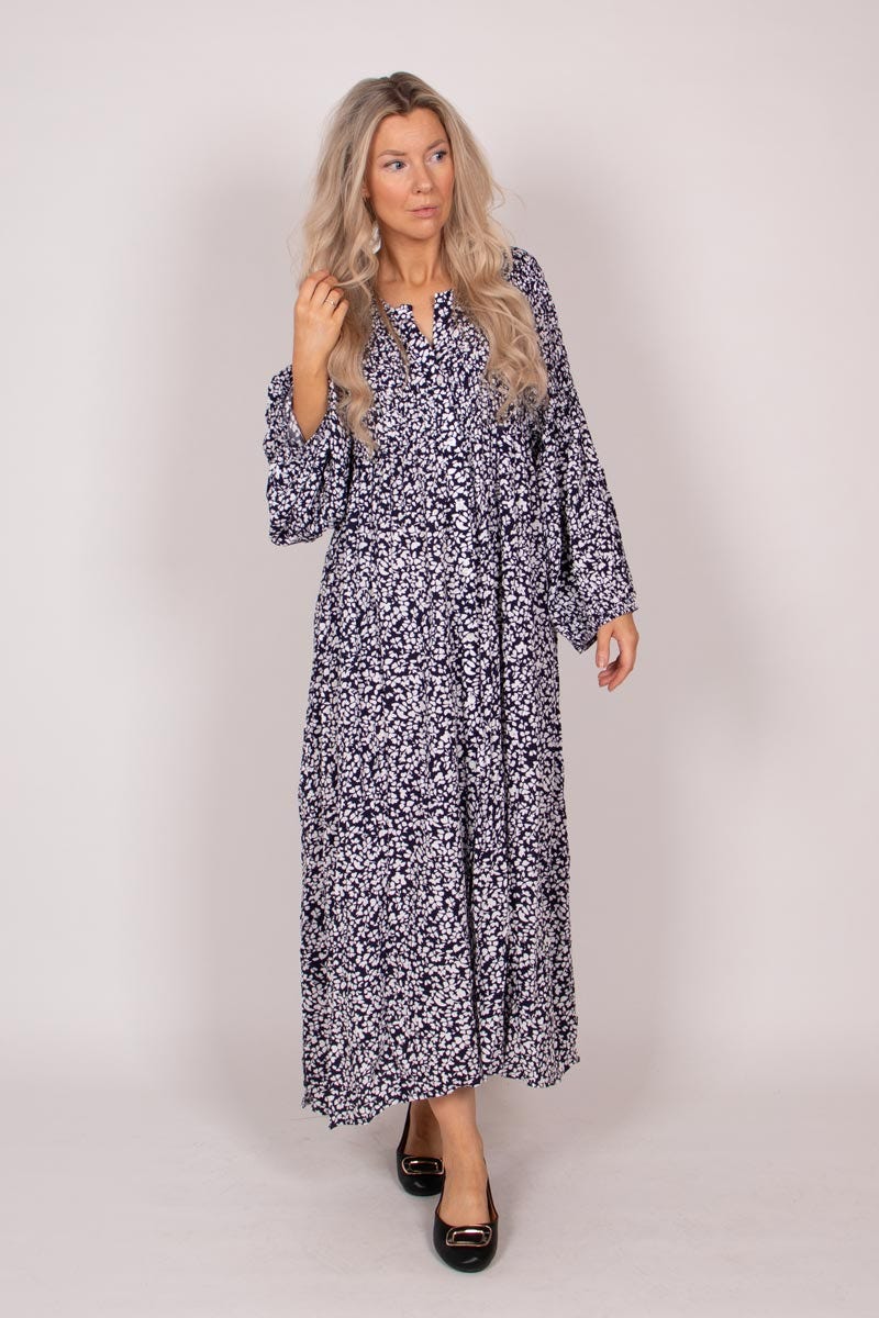 Lang kjole m. smock og knapper Navy