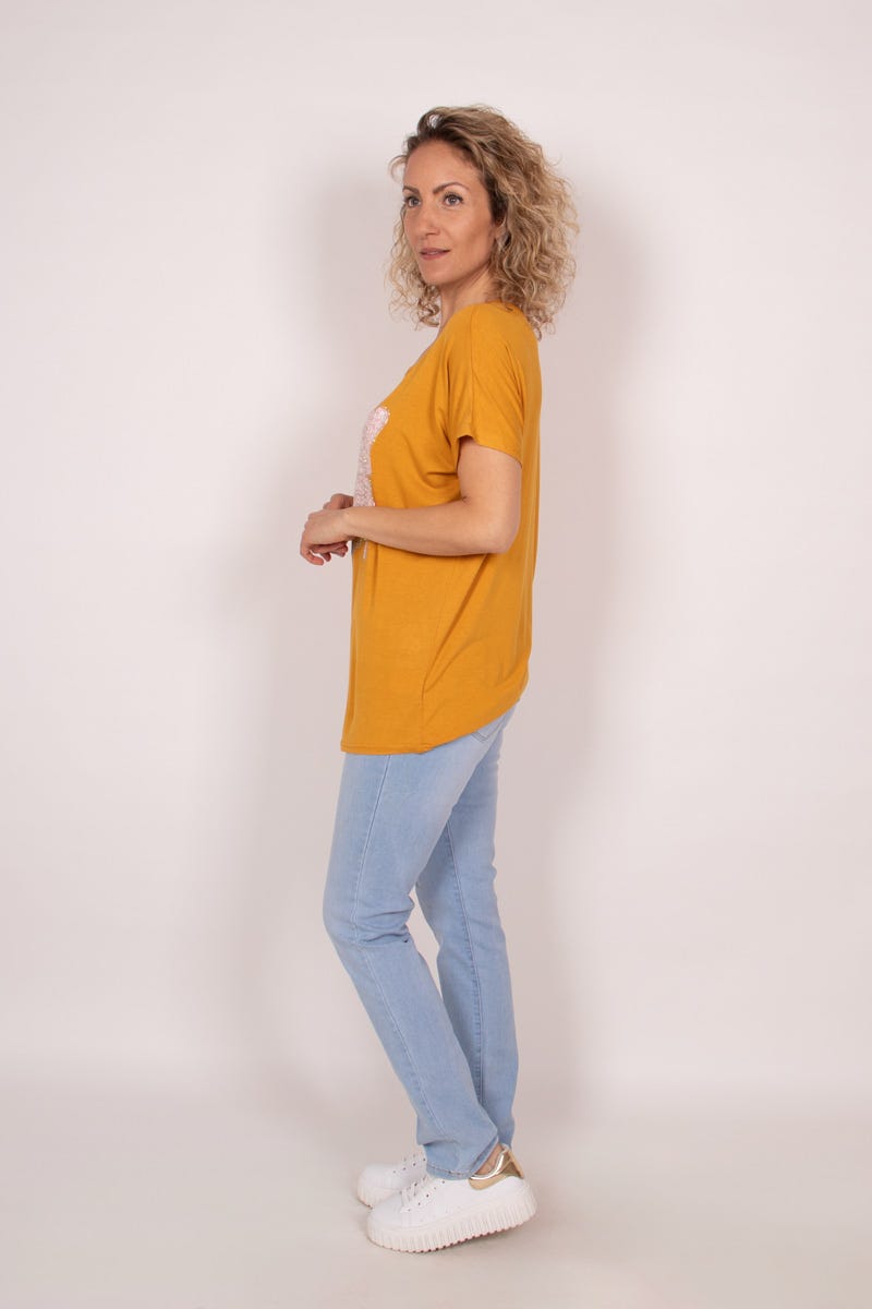 T-shirt m. sommerfugl Mustard