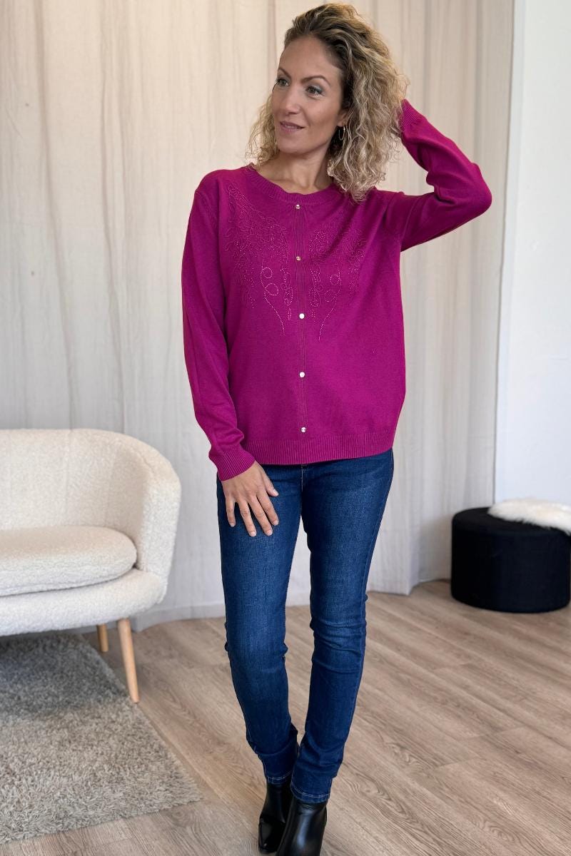 Strik med pynte knapper og similisten Lilla