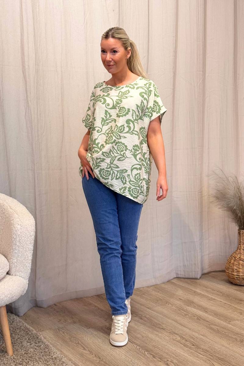 T-shirt m. blomster og glimmersten Lime