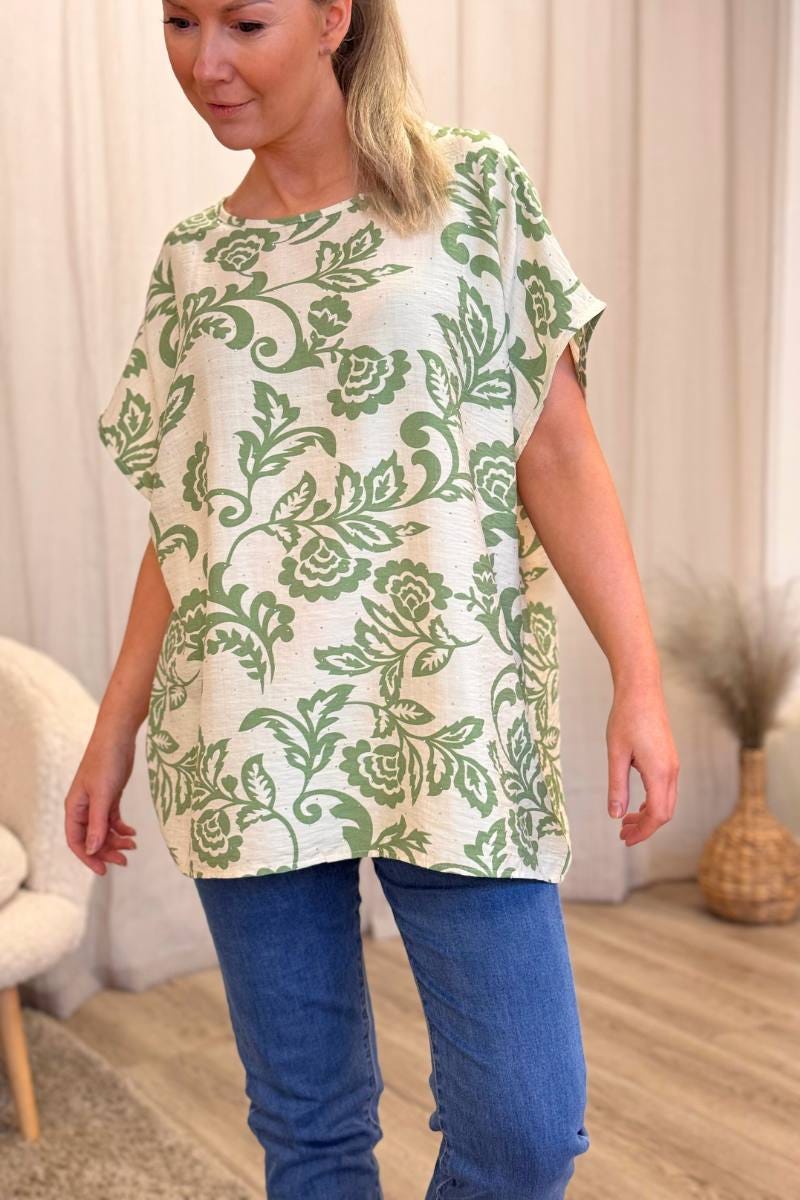 T-shirt m. blomster og glimmersten Lime