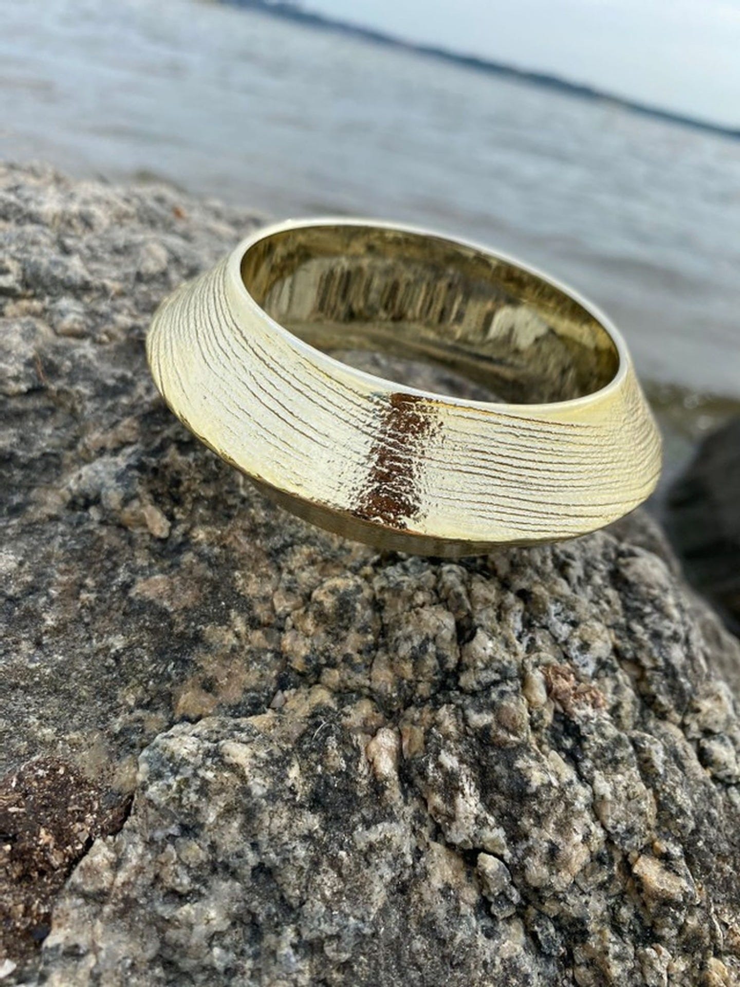 Harmony - Armbånd med struktur, guld