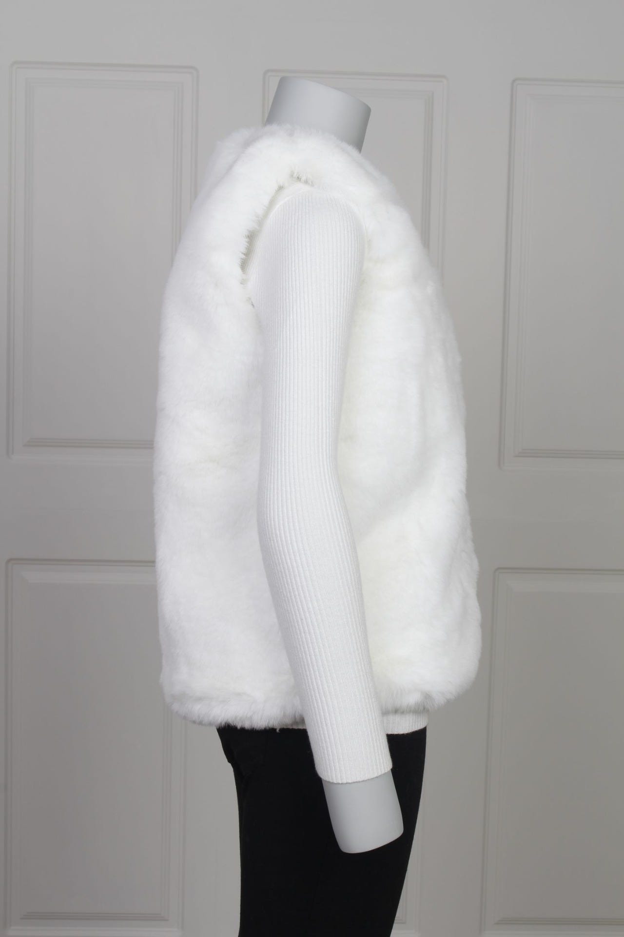 Faux fur vest, creme