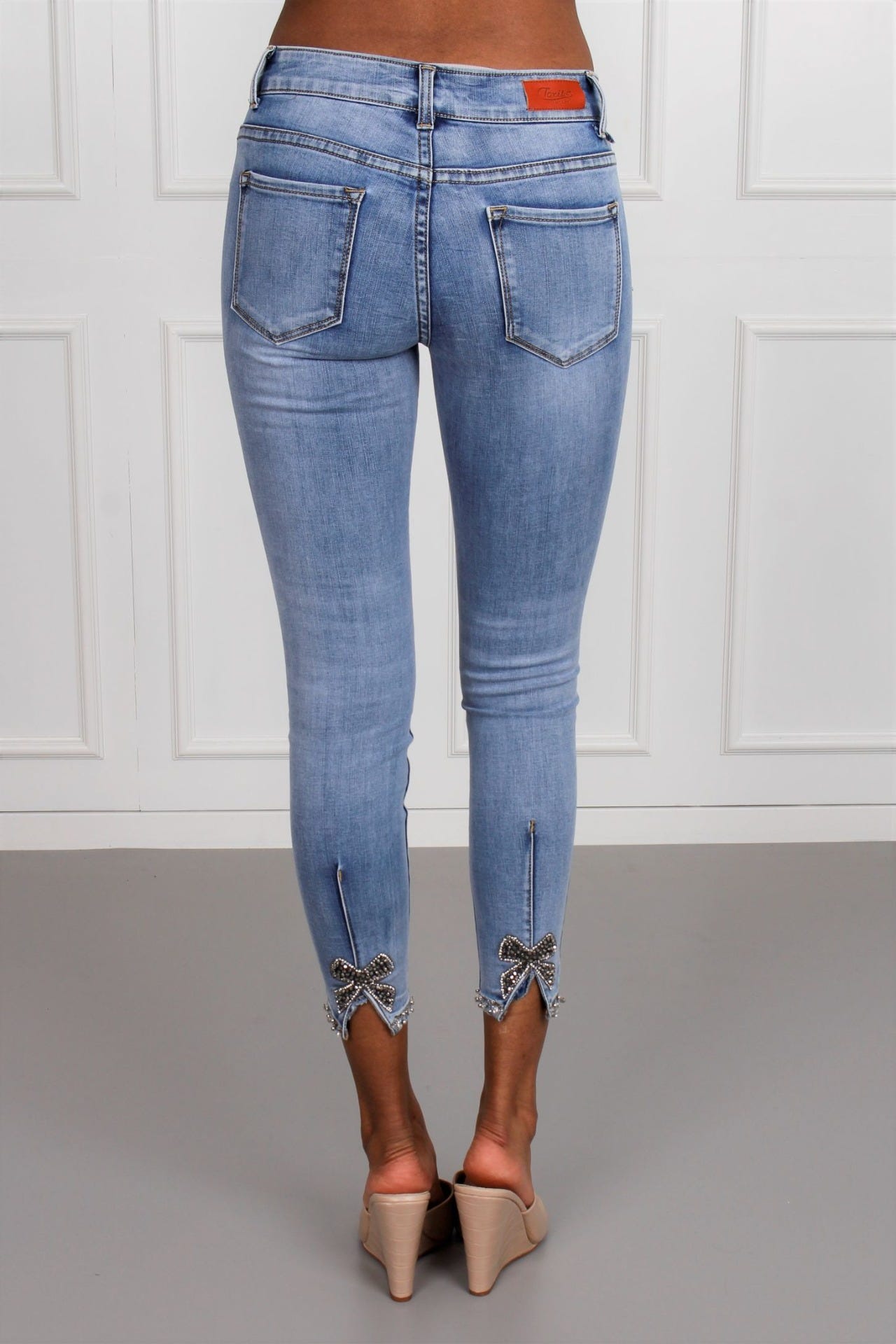 Lyse Jeans m. sløjfe detalje