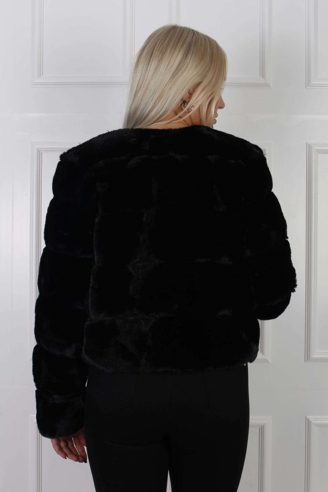 Faux Fur jakke, sort